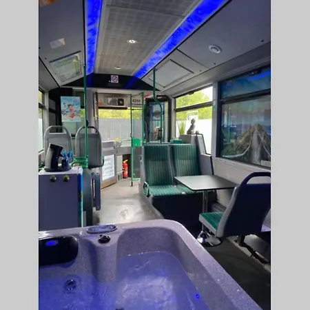 Semesterbostad L'arret De Bus 2 Insolite & Spa