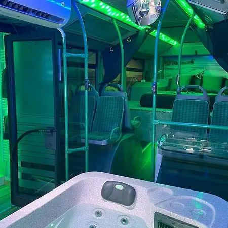 L'arret De Bus 2 Insolite & Spa