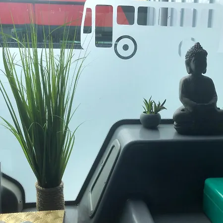 L'arret De Bus 2 Insolite & Spa