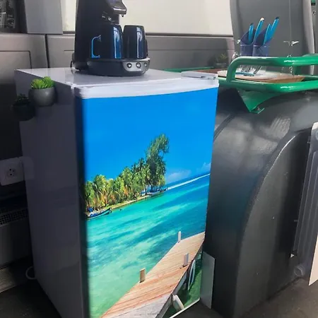 Semesterbostad L'arret De Bus 2 Insolite & Spa